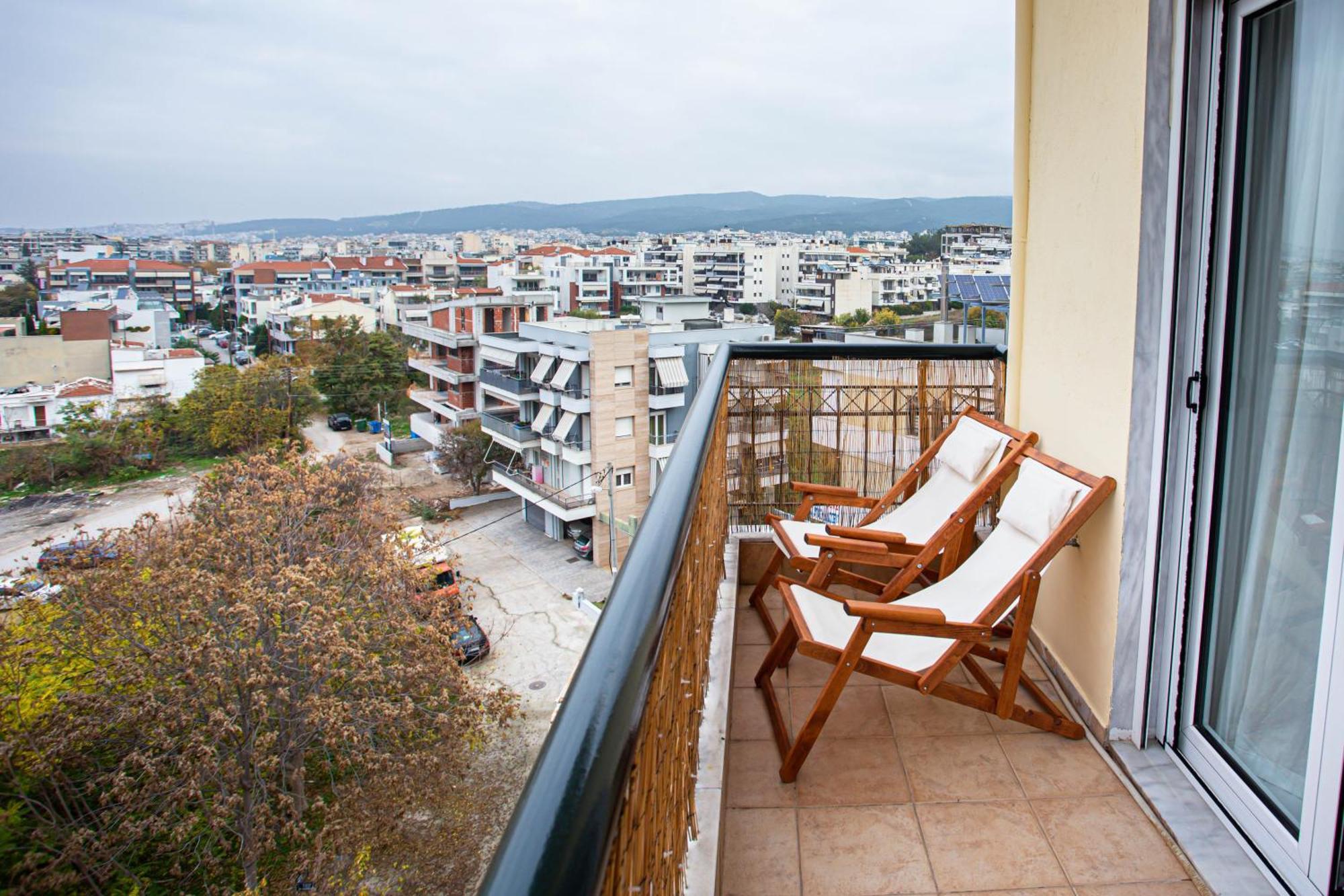 Celestial Garden-Thessaloniki'S Modern, Eclectic Penthouse With An Amazing View And Veranda Екстериор снимка